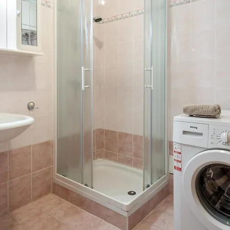 Hisa Ivancic Apartment Sared
