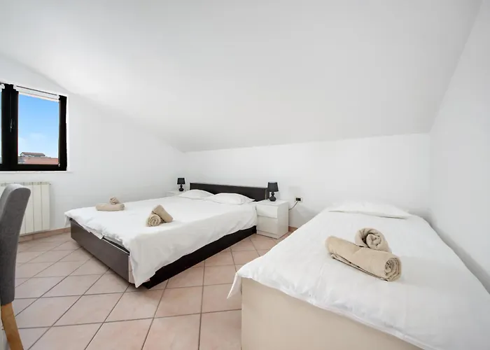 Hisa Ivancic شقة Sared